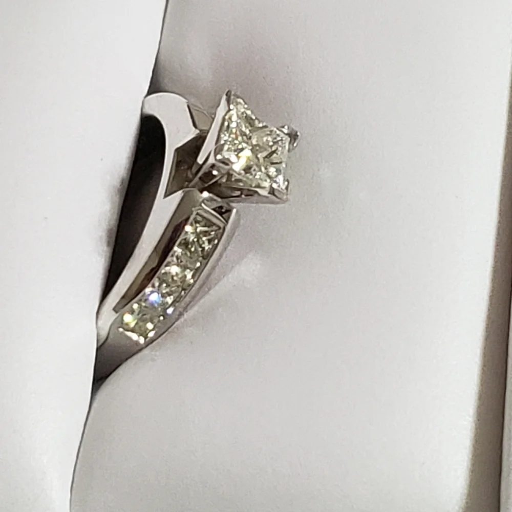 Helzberg Diamonds 14k White Gold Princess Diamond Engagement Ring 💞💎💍 - Picture 8 of 17